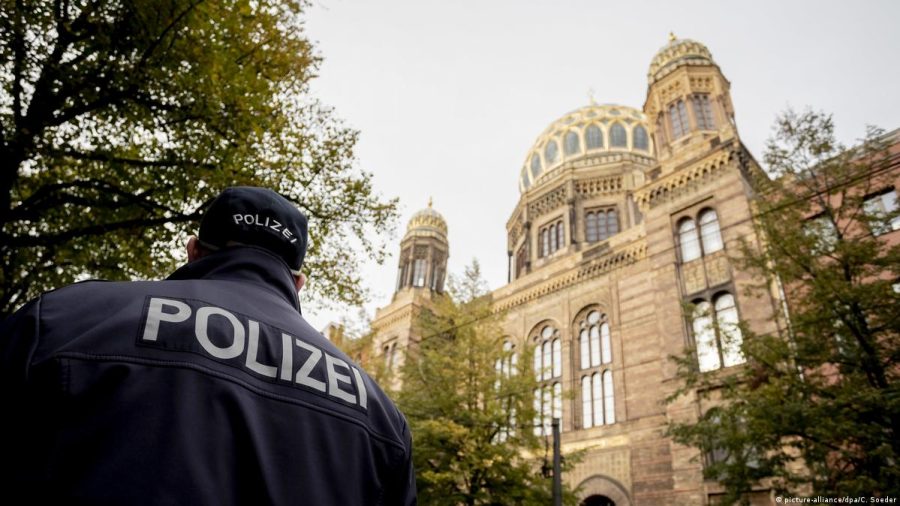 Németország: Molotov-koktélokkal támadtak meg egy berlini zsinagógát – Elemi